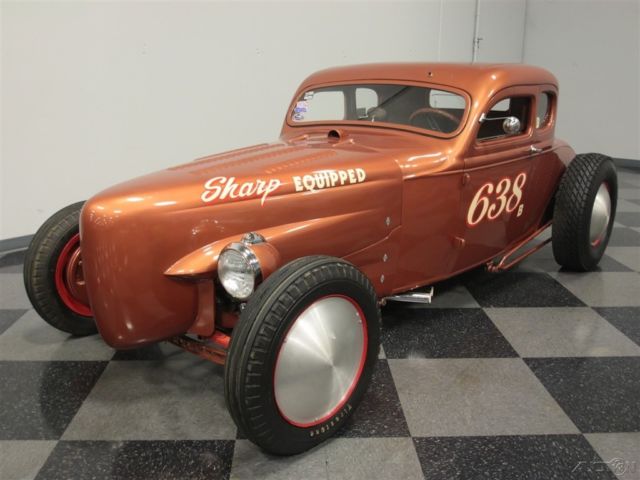 1930 Brown Ford 5-Window