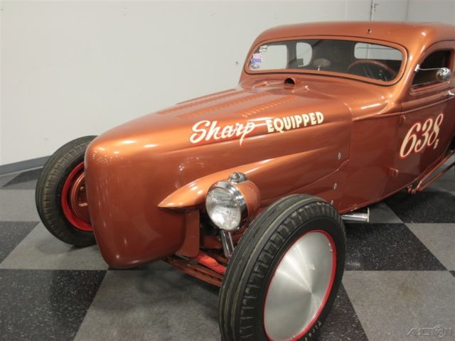 1930 Brown Ford 5-Window