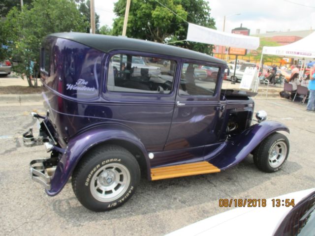 1930 purple Ford Model A 2 door