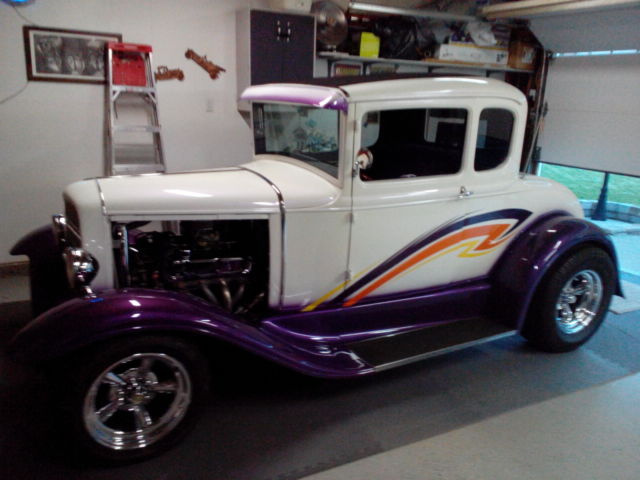 1930 White/Purple Ford Model A
