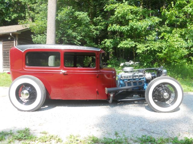 1930 Bordeaux Ford Model A Sedan