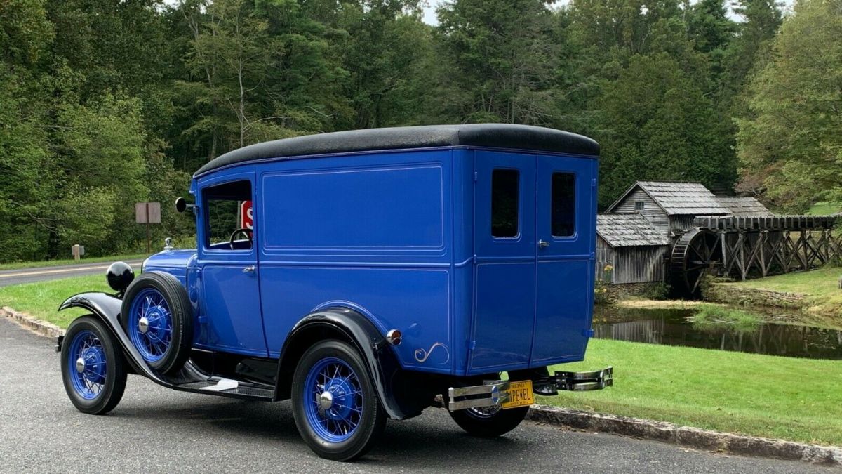 1930 Ford Mustang Sedan