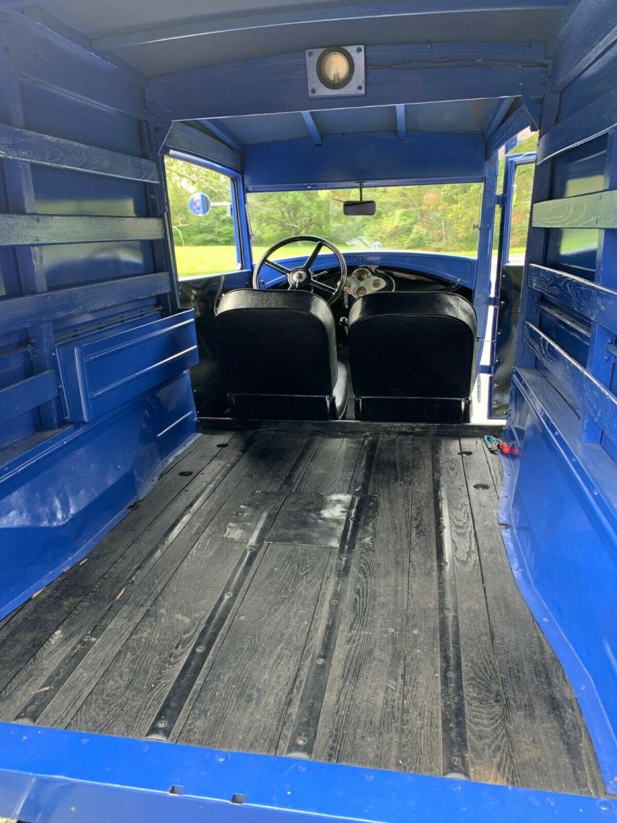 1930 Ford Mustang Sedan