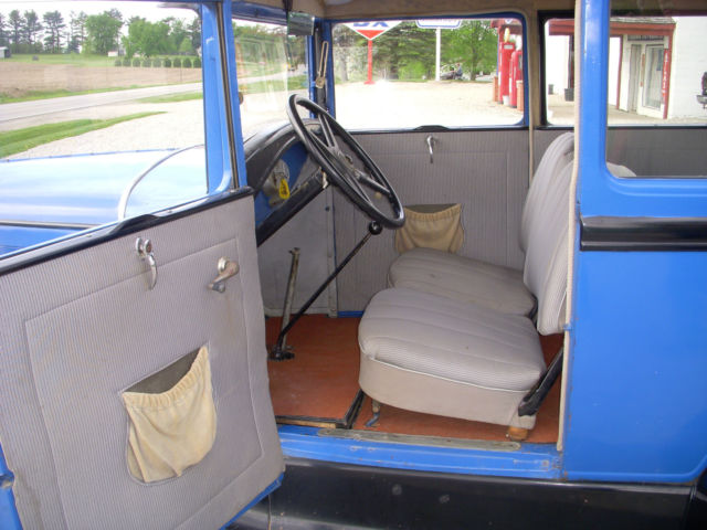 1930 BLUE BLACK Ford Model A 2DR