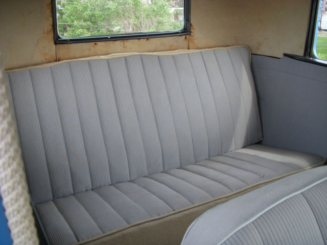 1930 BLUE BLACK Ford Model A 2DR