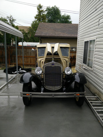 1930 Beige/tan Ford Model A