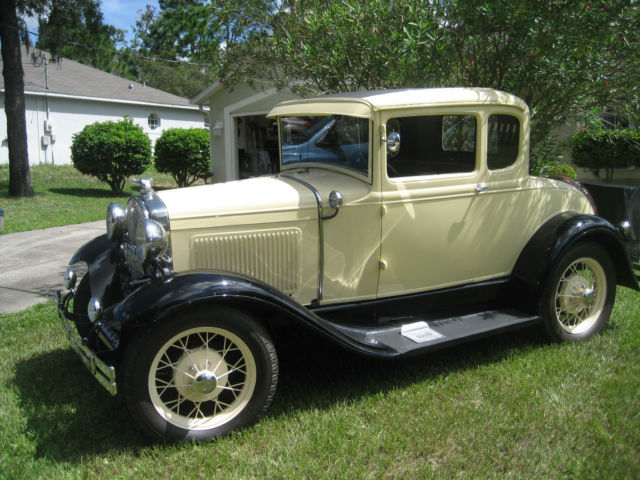 1930 Ivory Ford Model A Coupe 5 windows