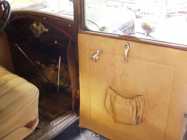 1930 black brown Ford Model A Coupe