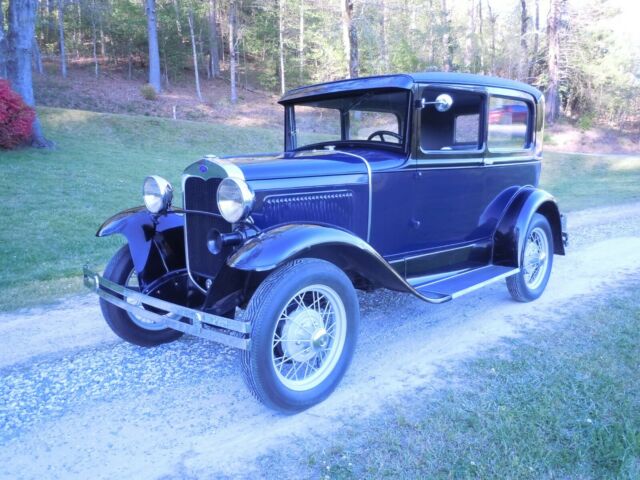 1930 Blue/black Ford Model A Two door sedan