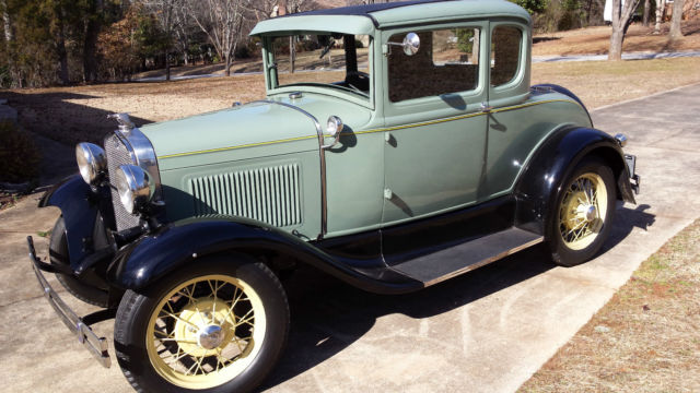 1930 Olive Green - Black Ford Model A Coupe