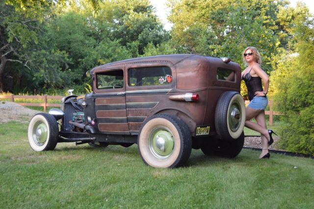 1930 pitina Ford Model A 2 door sedan