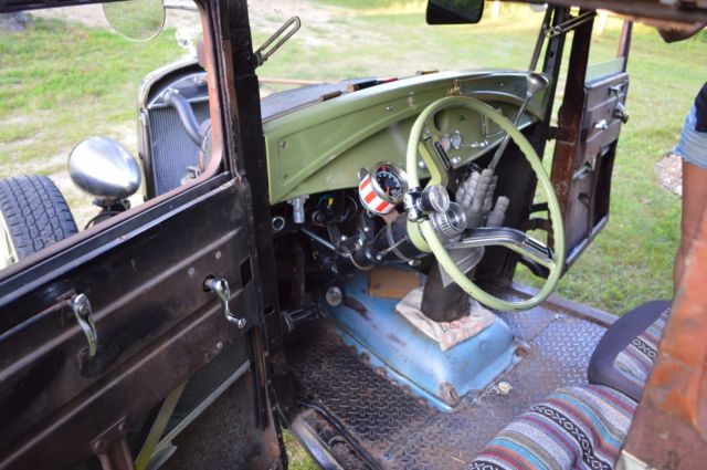 1930 pitina Ford Model A 2 door sedan