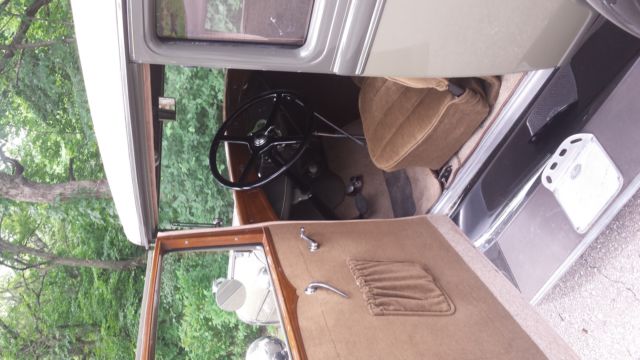 1930 Green/black Ford Model A Sedan