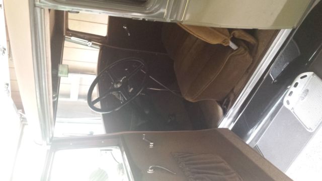 1930 Green/black Ford Model A Sedan