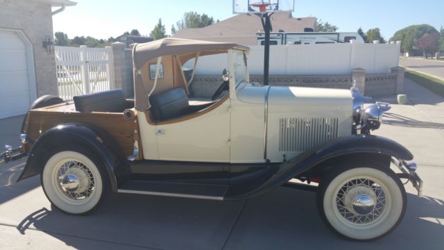 1930 Yellow and black Ford Model A Convertible/ truck/ model A