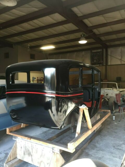 1931 Black Chevrolet AE Independent Delux Sedan Sedan