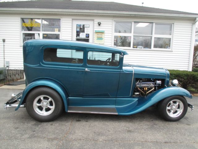 1931 turquoise Ford Model A Coupe