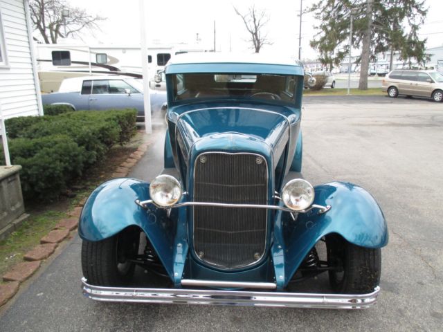 1931 turquoise Ford Model A Coupe