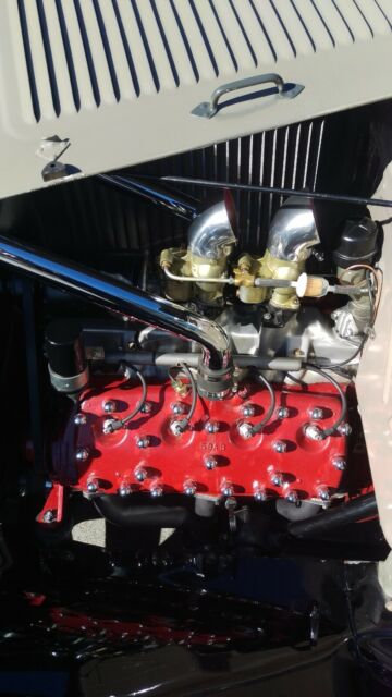 1931 gray chickle Ford Model A Coupe