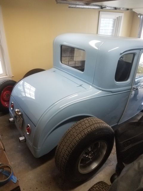 1931 blue Ford Coupe cpe