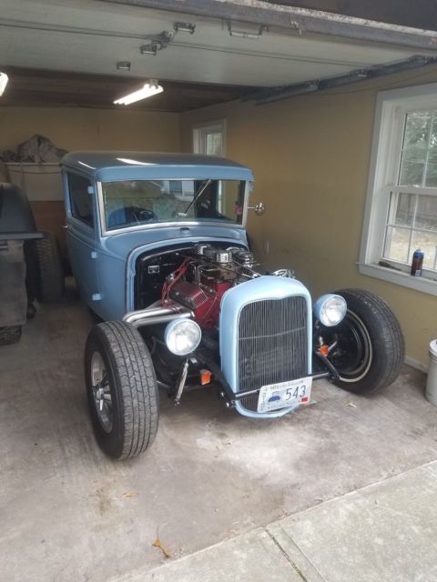 1931 blue Ford Coupe cpe