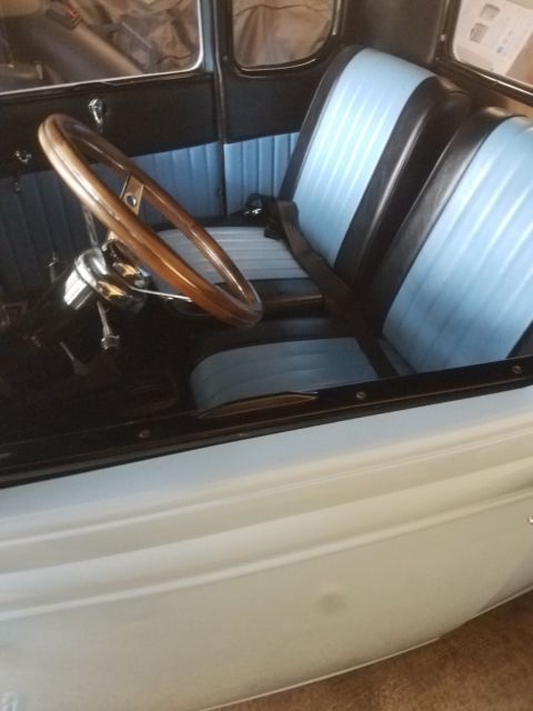 1931 blue Ford Coupe cpe