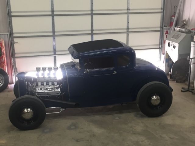 1931 Navy blue Ford Model A Coupe