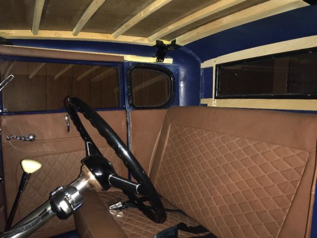 1931 Navy blue Ford Model A Coupe