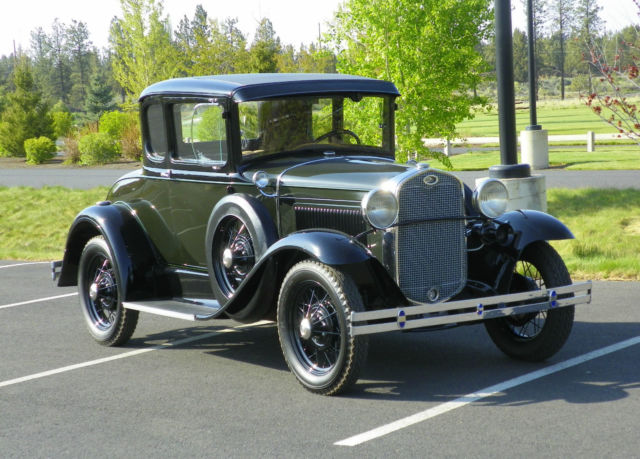 1931 Black & Green Ford Model A Coupe