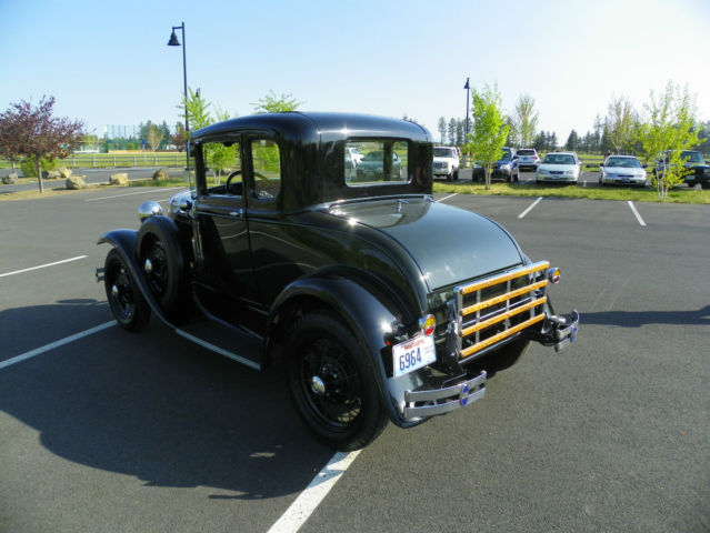 1931 Black & Green Ford Model A Coupe