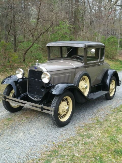 1931 Chicle Drab Ford Model A Coupe