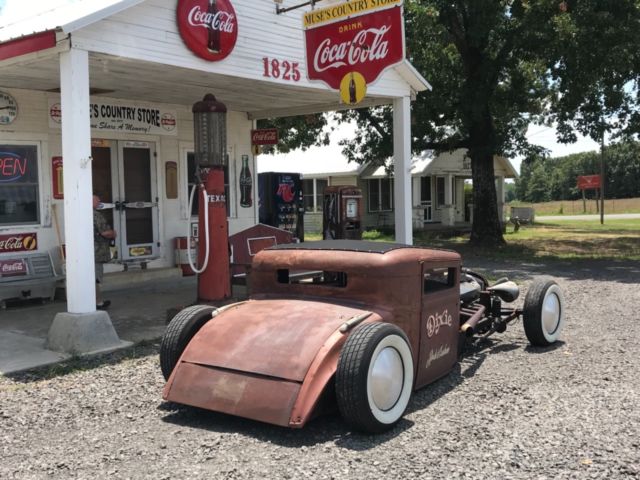 1931 Brown Ford Model A Ratrod Coupe