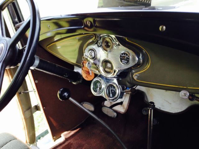 1931 2 tone green Ford Model A sedan