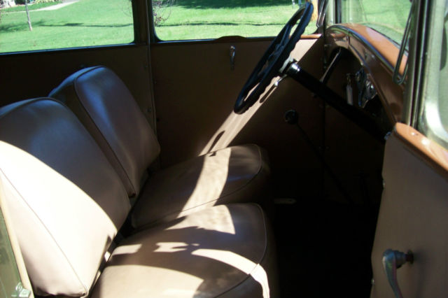 1931 ginger ale/black Ford Model A Sedan