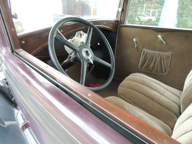 1931 Ford Model A Victoria