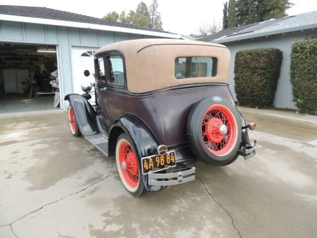1931 Ford Model A Victoria