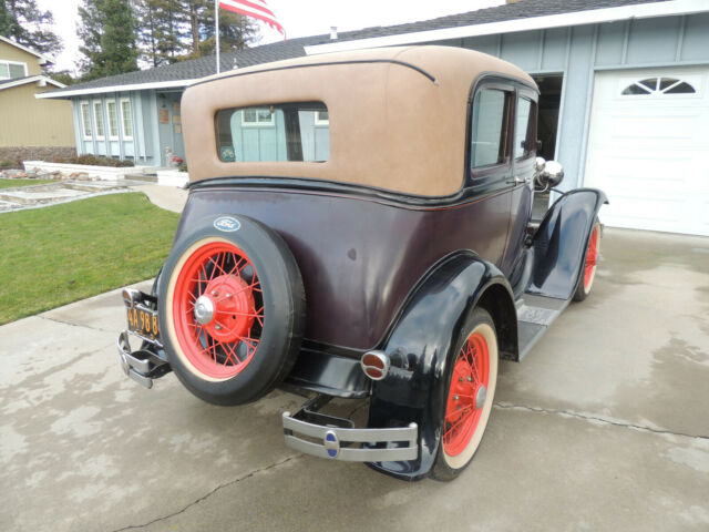 1931 Ford Model A Victoria