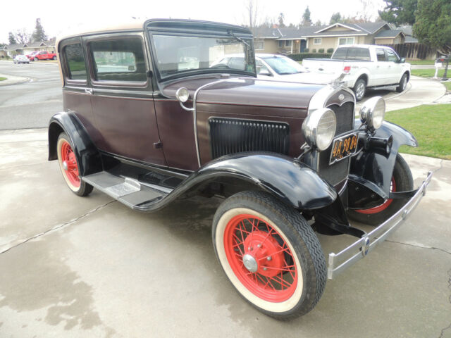 1931 Ford Model A Victoria