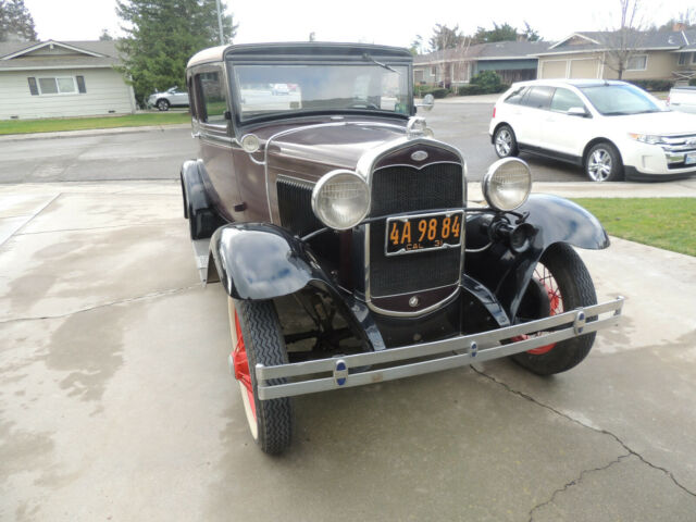 1931 Ford Model A Victoria