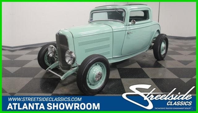 1932 Green Ford Coupe