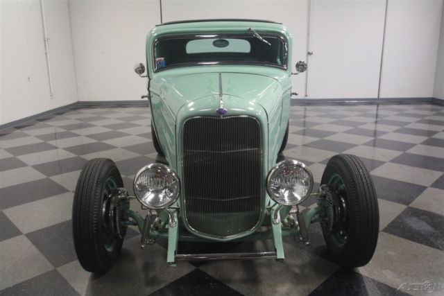 1932 Green Ford Coupe