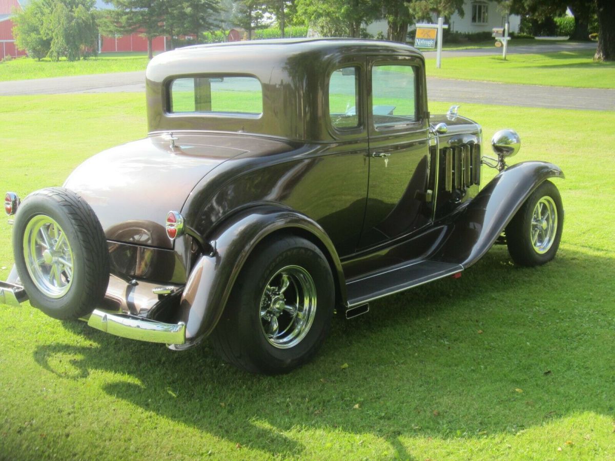 1932 Brown Chevrolet Confederate Coupe