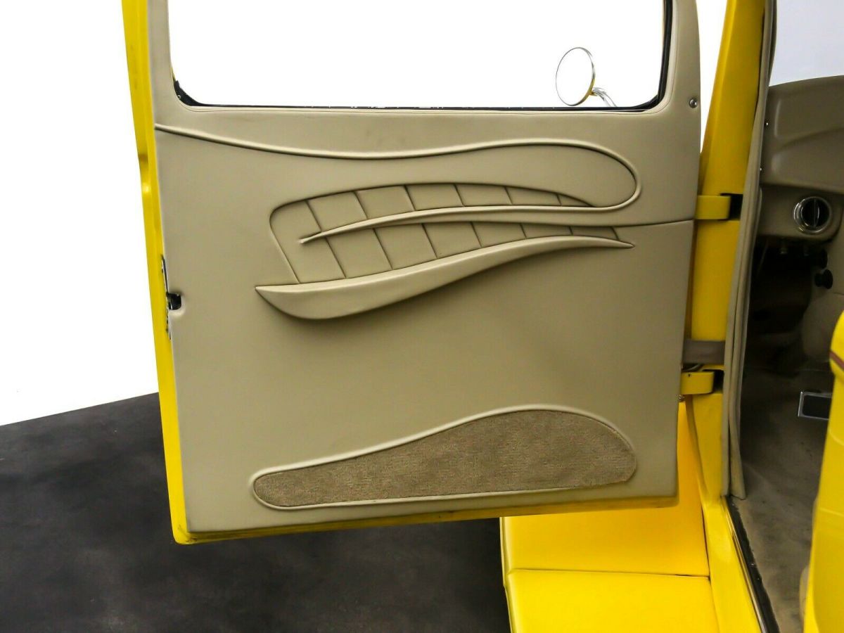 1932 Yellow Ford TUDOR Sedan