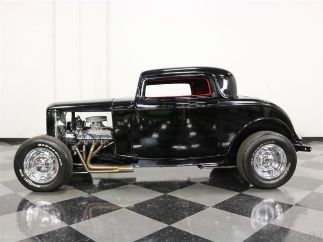 1932 Red Ford 3-Window