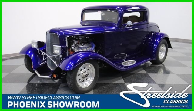 1932 Blue Ford 3-Window