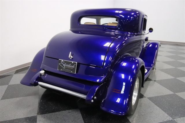 1932 Blue Ford 3-Window