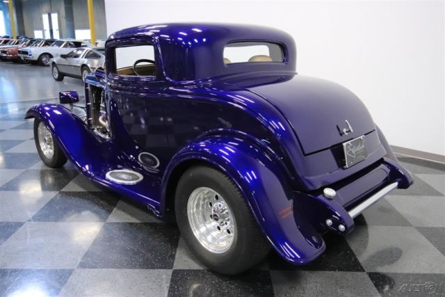 1932 Blue Ford 3-Window