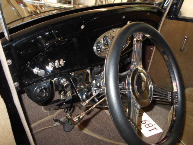 1932 Black Ford 2dr sedan