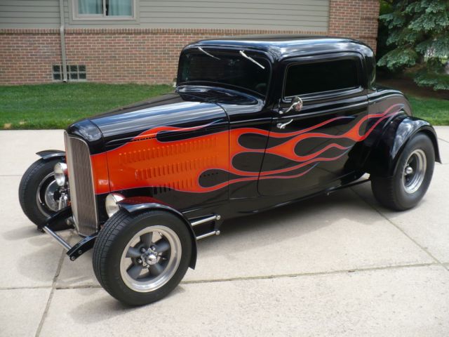 1932 Black Ford 3 window Coupe