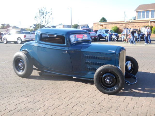 1932 Blue Ford 3 WINDOW COUPE Coupe